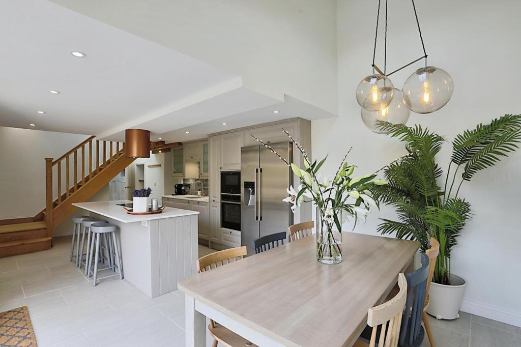 Luxury Cotswold Cottage With Hot Tub In Stow On The Wold! Buitenkant foto
