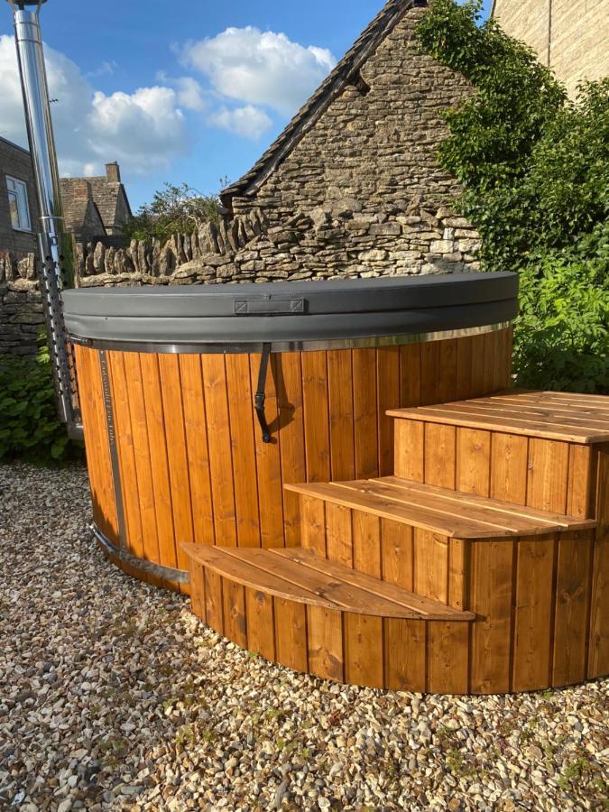 Luxury Cotswold Cottage With Hot Tub In Stow On The Wold! Buitenkant foto